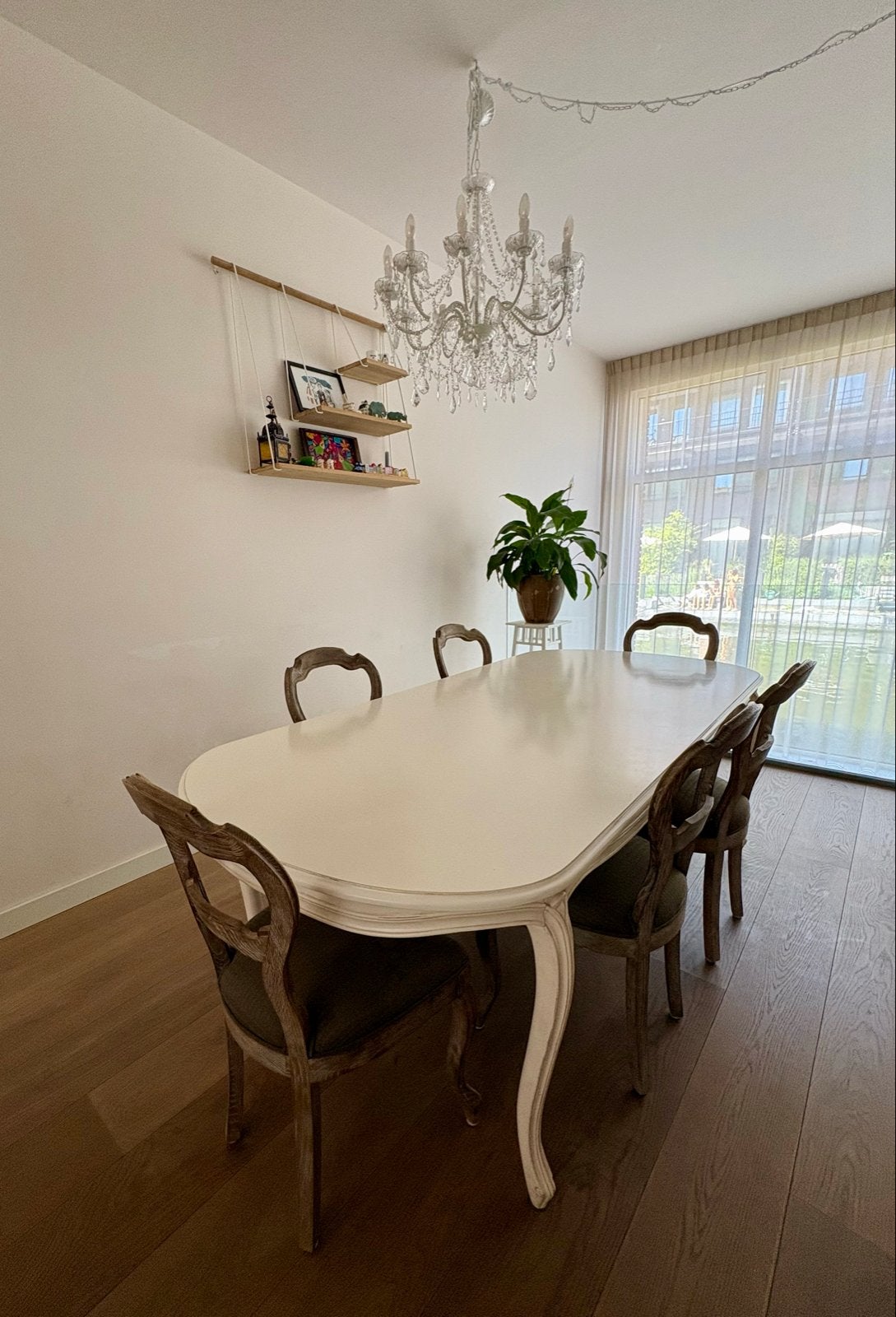 Elegante ovale eettafel met 6 stoelen + kroonluchter, Ophalen, Gebruikt, 50 tot 100 cm, Barok, landelijk, klassiek