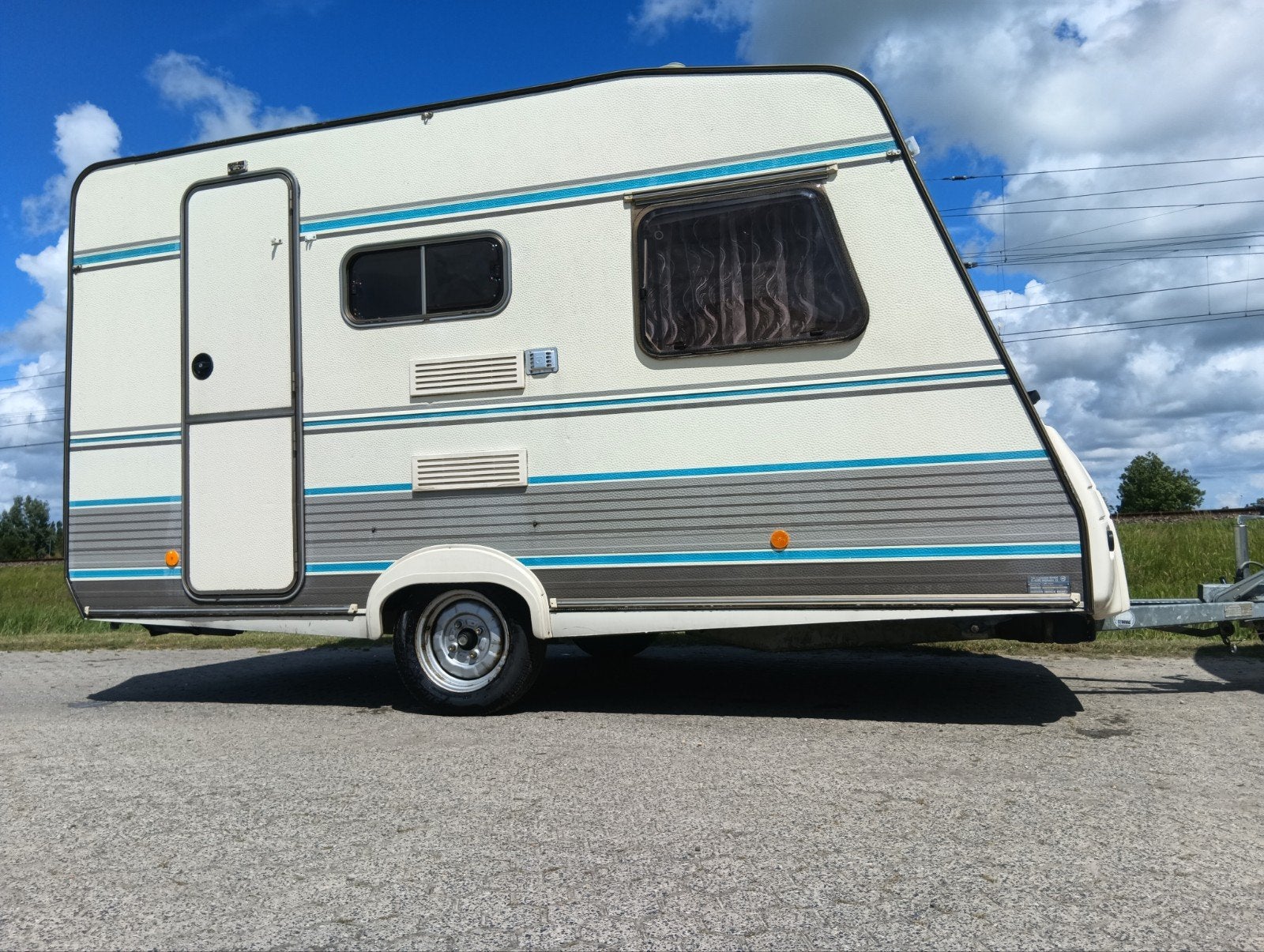 Nette TEC 360 caravan uit 1991 met voortent, Particulier, Dethleffs