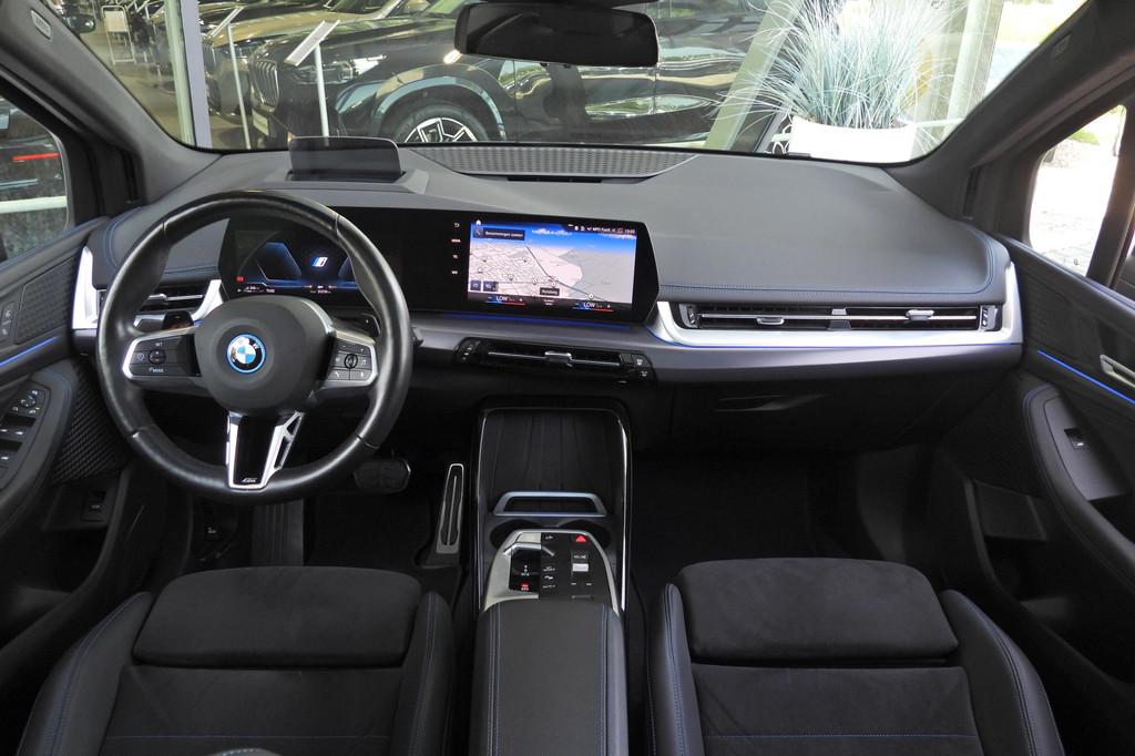 BMW 2 Serie Active Tourer 225e xDrive M Sport Automaat / Tre, 1800 kg, Gebruikt, Zwart, 245 pk