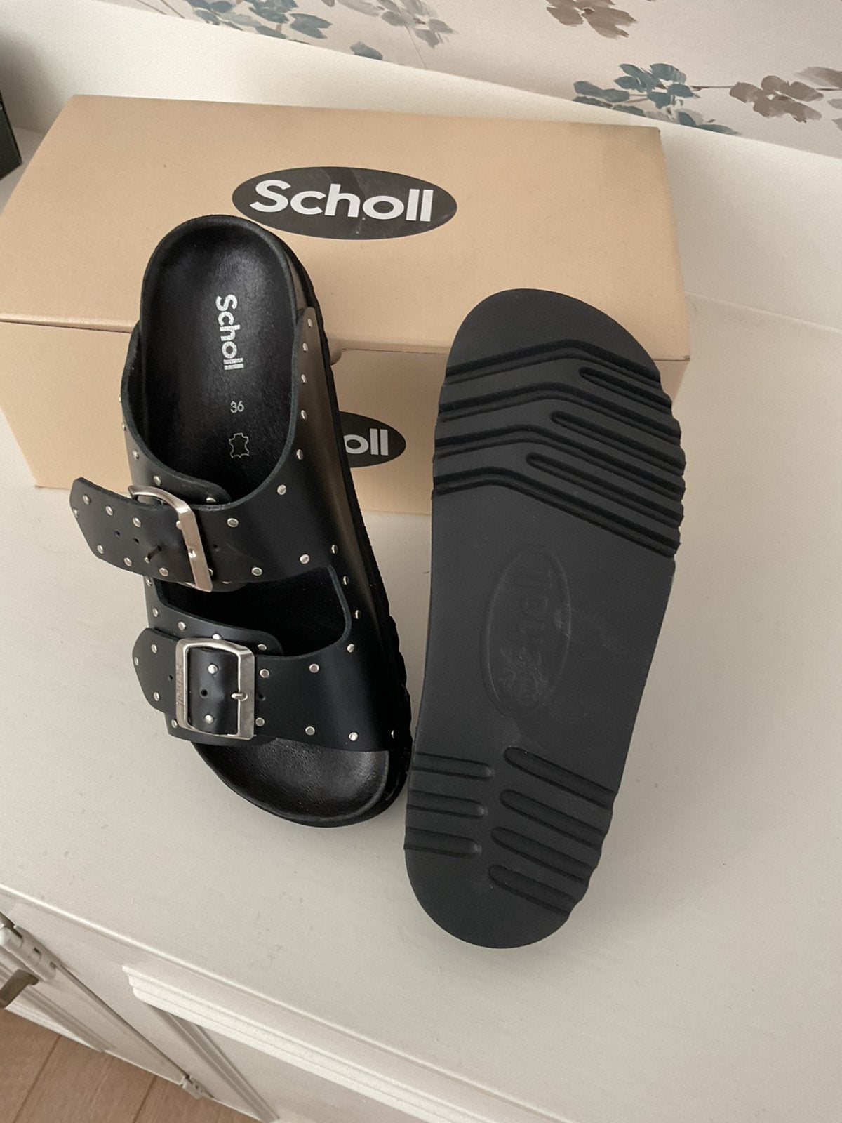 Scholl, Ophalen, Zwart, Sandalen of Muiltjes, Zo goed als nieuw
