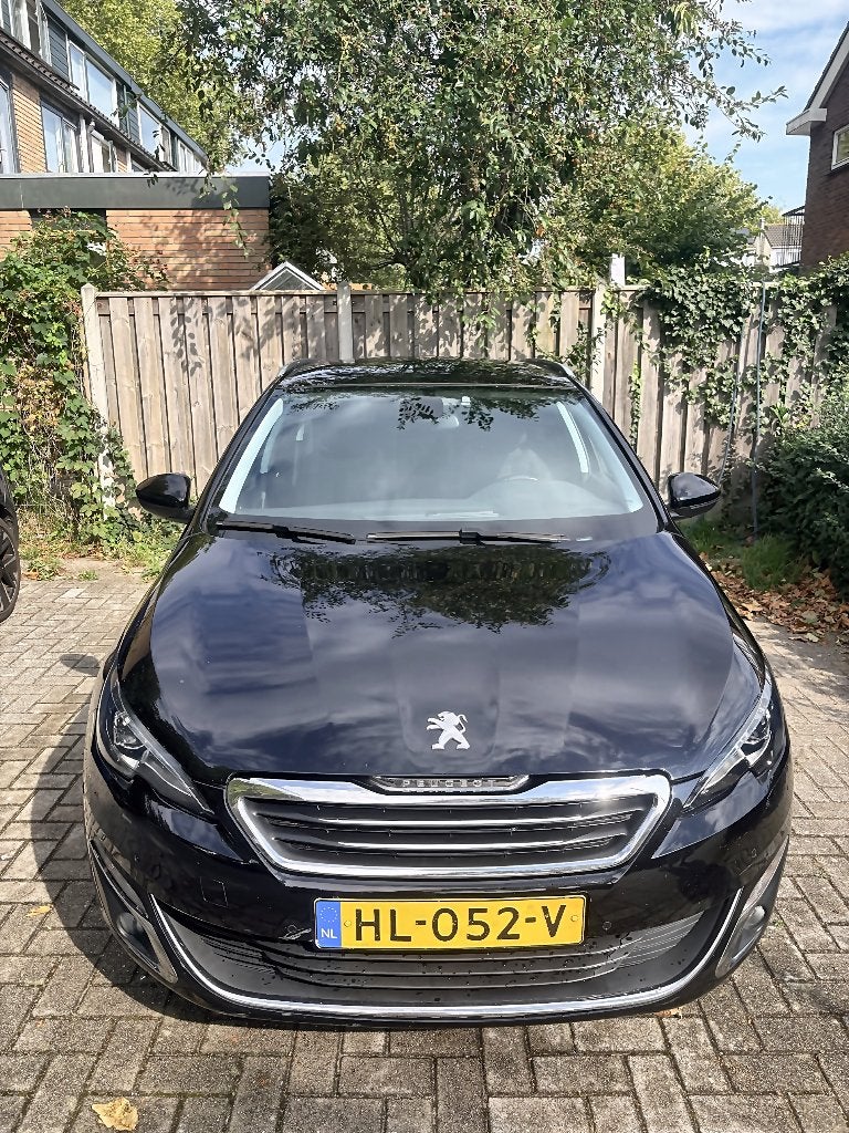 Peugeot 308 SW 1.2 E-thp 130pk 2015 Zwart