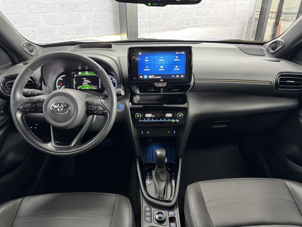 Toyota Yaris Cross 1.5 Hybrid AWD HUD JBL Keyless Leder Trek, Automaat, Gebruikt, Blauw, 116 pk