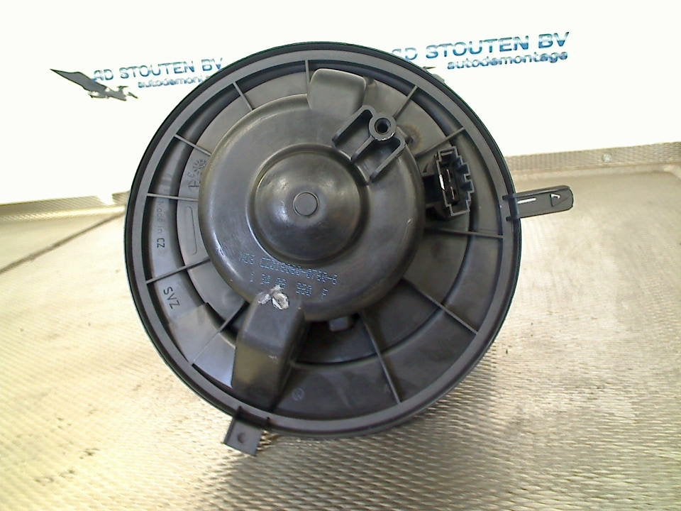 Kachel Ventilatormotor Volkswagen Golf VI (5K1) 1K1819015A, Gebruikt, Volkswagen, Volkswagen AG, Kundenbetreuung@volkswagen.de