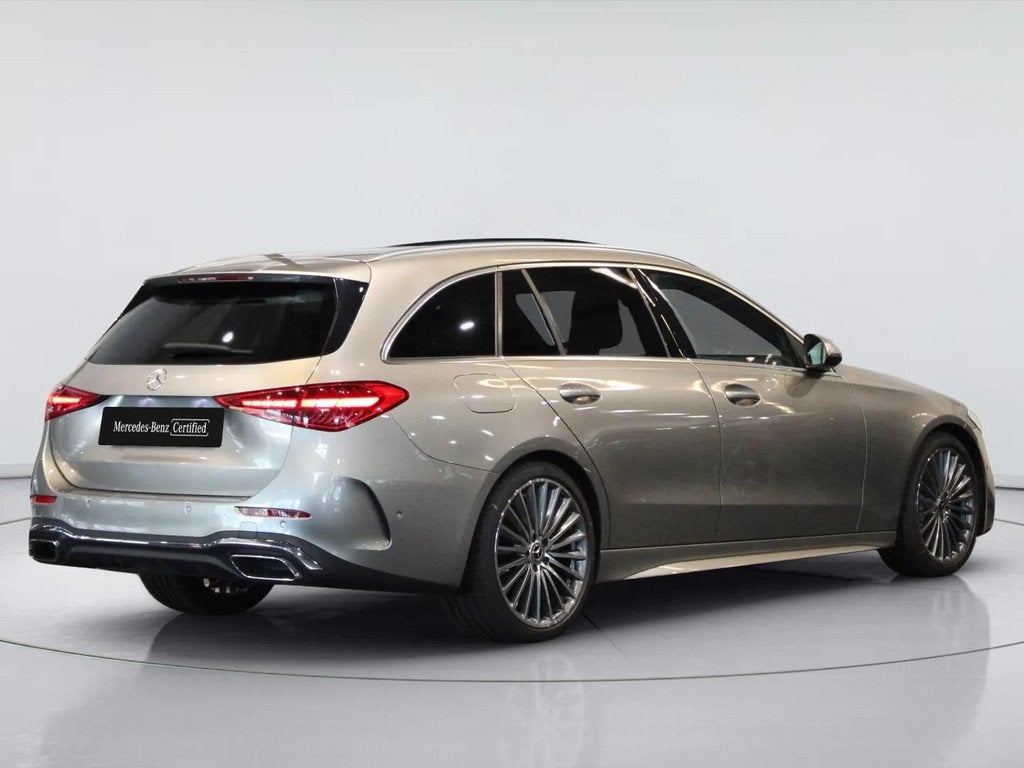 Mercedes-Benz C-Klasse Estate 180 AMG Line | Panorama dak, Automaat, 4 cilinders, Leder en Stof, Origineel Nederlands