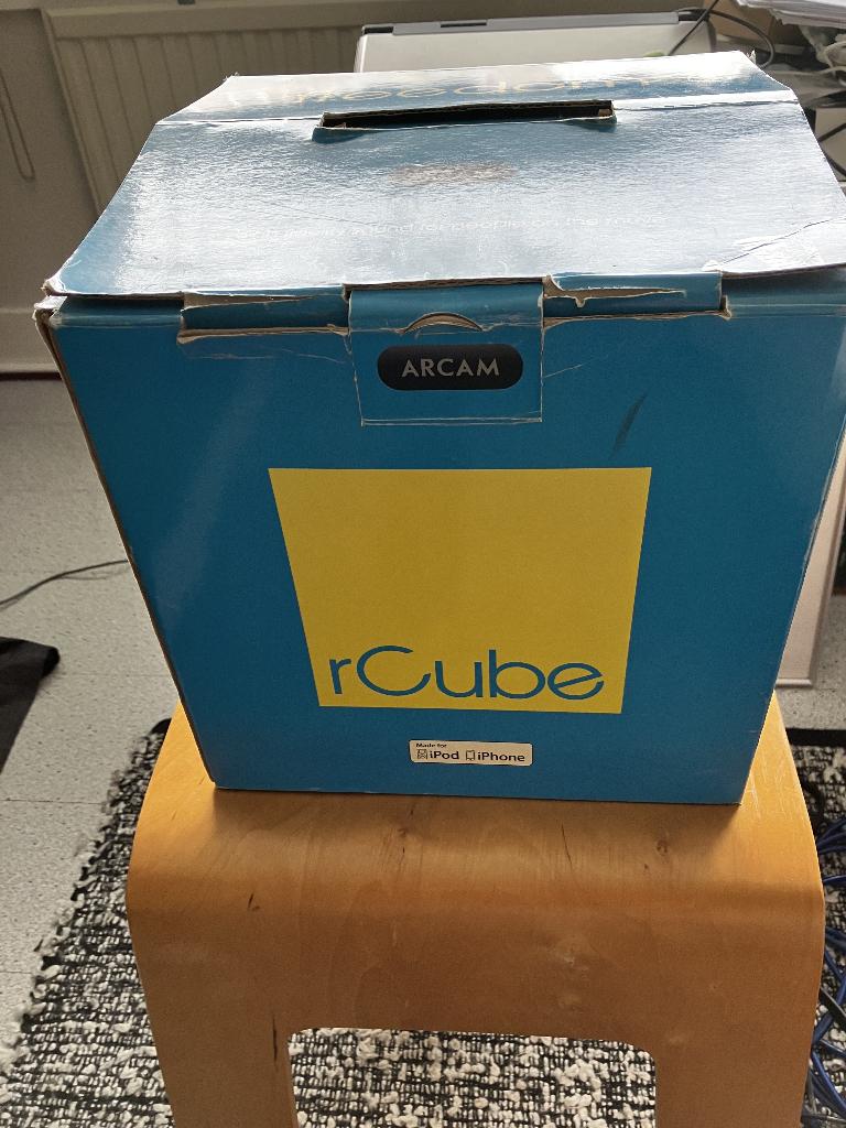 ARCAM rCUBE IPOD SPEAKER SYSTEM ZWART, Audio, Tv en Foto, Overige merken, Overige typen, Ophalen of Verzenden, Zo goed als nieuw