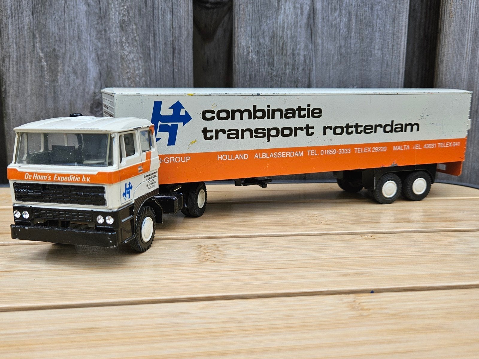Lioncar Daf 2800 De Haan Expeditie Rotterdam met eurotrailer, Ophalen of Verzenden, Zo goed als nieuw, Bus of Vrachtwagen, Lion Toys
