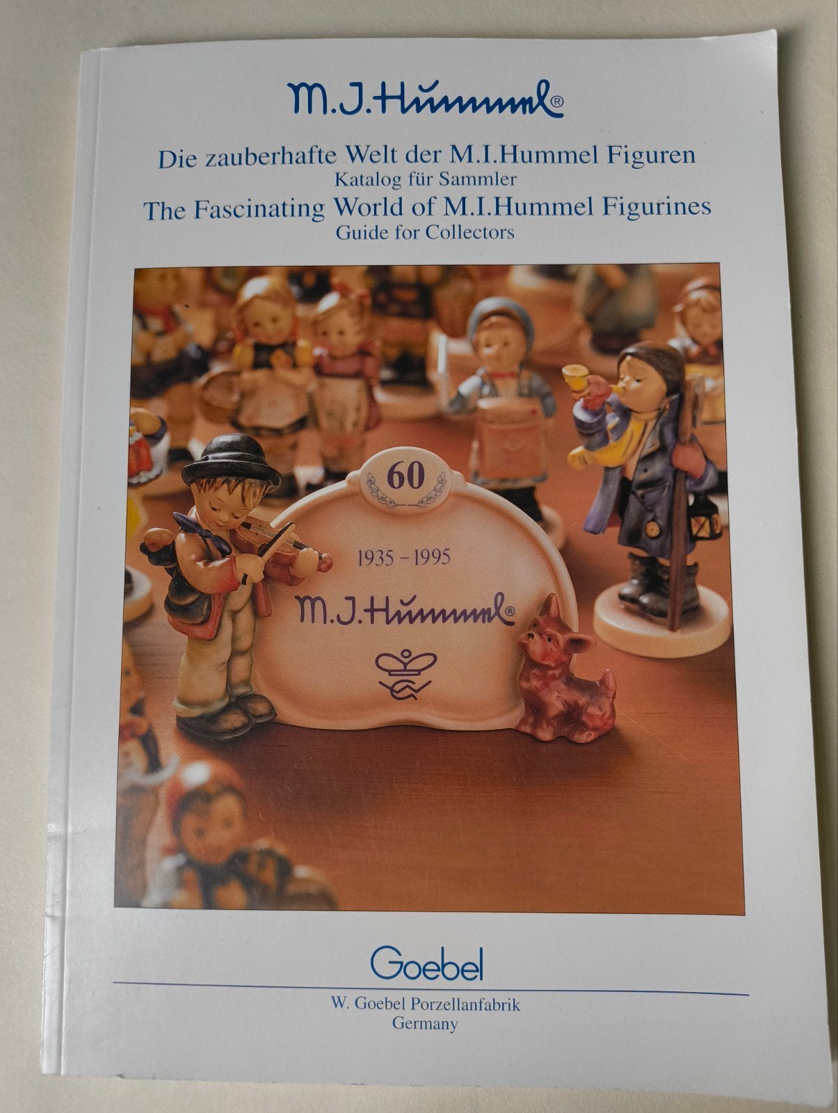 M.I. Hummel Figuren Catalogus 1935-1995 - Goebel, Ophalen of Verzenden