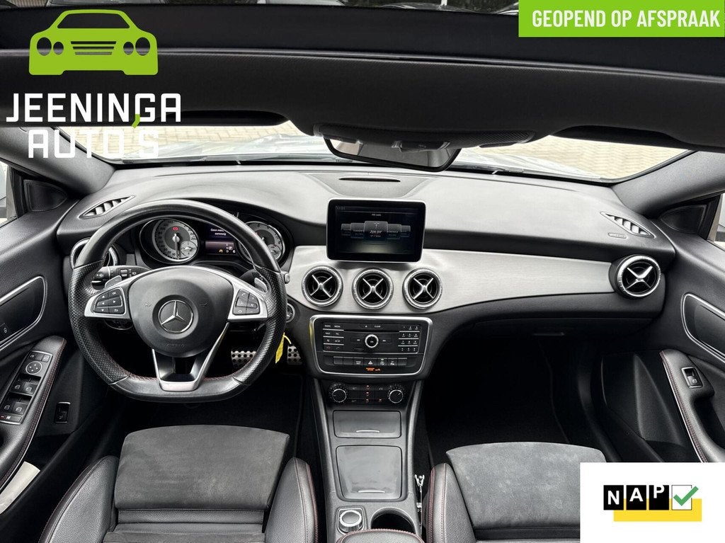 Mercedes CLA-klasse 180 Ambition AMG line|Pano|Camera|Alcant, Auto's, Mercedes-Benz, CLA, 730 kg, Gebruikt, 4 cilinders