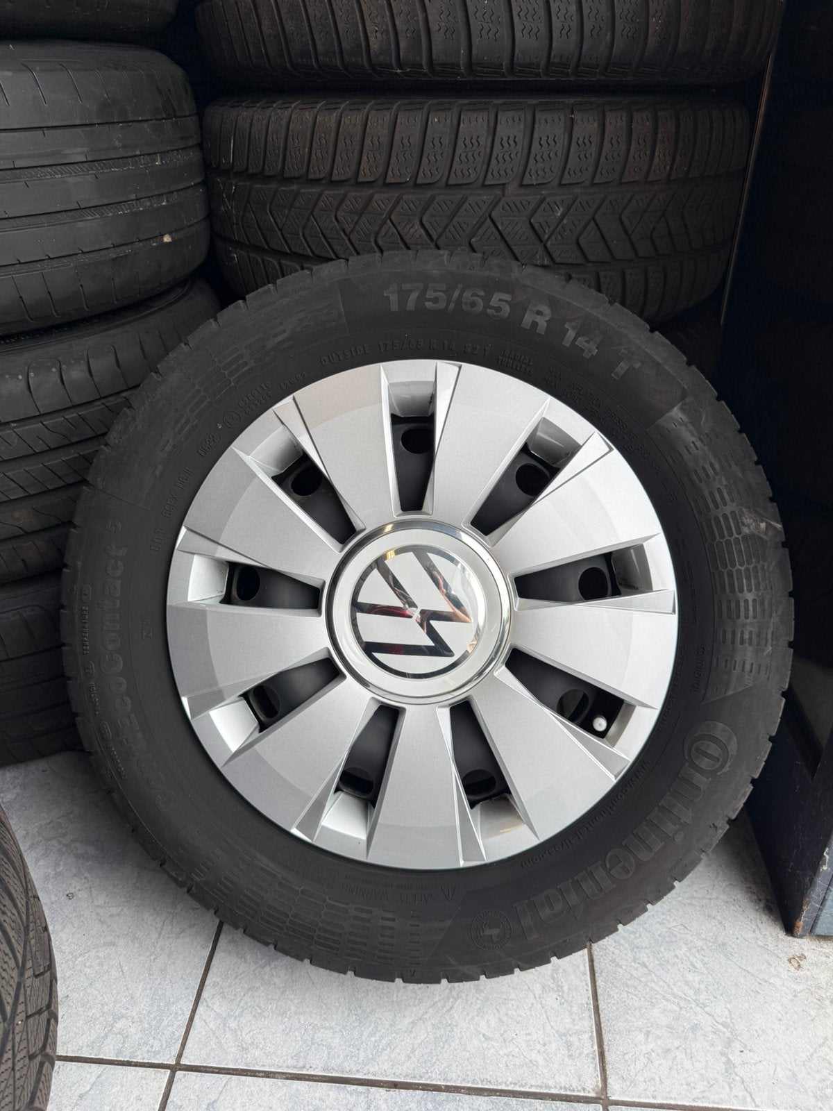 Originele set Volkswagen UP Zomer ☀️ wielen 14inch velgen, Auto diversen, Wieldoppen, Ophalen of Verzenden, Gebruikt
