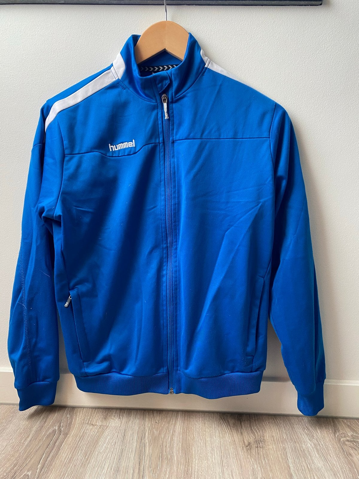 Hummel trainingsjassen maat 164 (twee stuks), Ophalen of Verzenden, Gebruikt, Jongen of Meisje, Jas