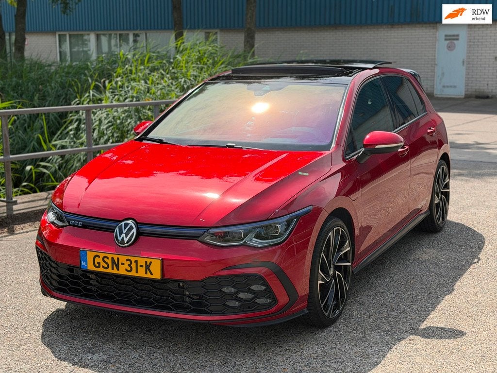 Volkswagen Golf 1.4 eHybrid GTE!2021!Pano!GTI!IQ!Camera!HUD!, Auto's, Gebruikt, Euro 6, 4 cilinders, 150 pk