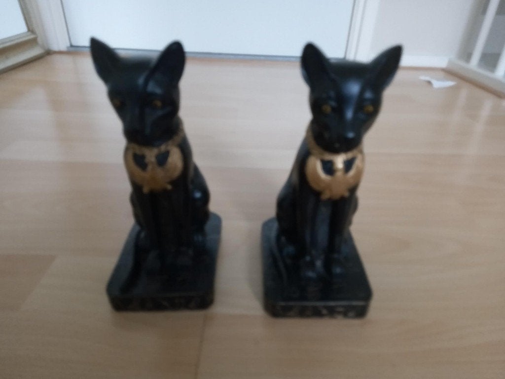 2 Egyptische kattenbeeldjes, Verzamelen, Verzenden, Gebruikt, Dier
