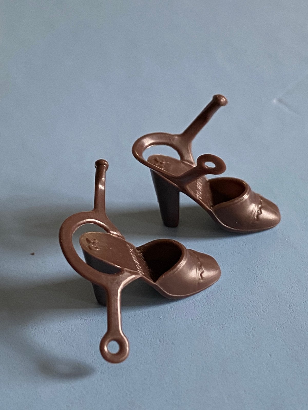 Vintage Barbie Superstar bruine strap schoenen Mattel 70 s, Verzamelen, Verzenden, Accessoires