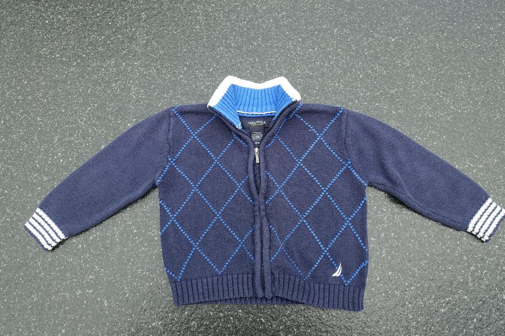 Mooi Nautica vestje.   18  maanden, Nautica, Zo goed als nieuw, Truitje of Vestje, Verzenden