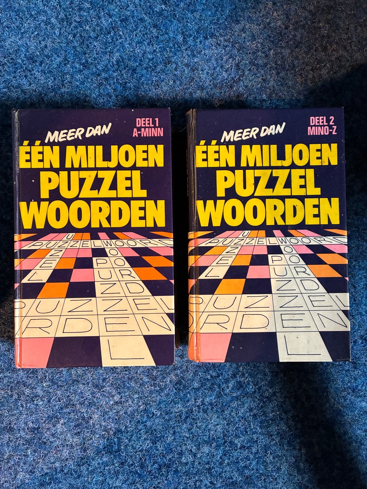 Meer Dan Een Miljoen Puzzelwoorden - Deel 1 & 2, Ophalen of Verzenden, Gebruikt, Puzzelboek