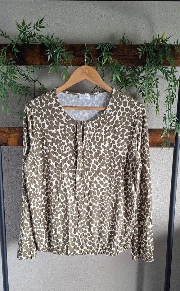 GERRY WEBER Shirt beige kakhi M, Maat 38/40 (M), Ophalen of Verzenden, Zo goed als nieuw, Lange mouw