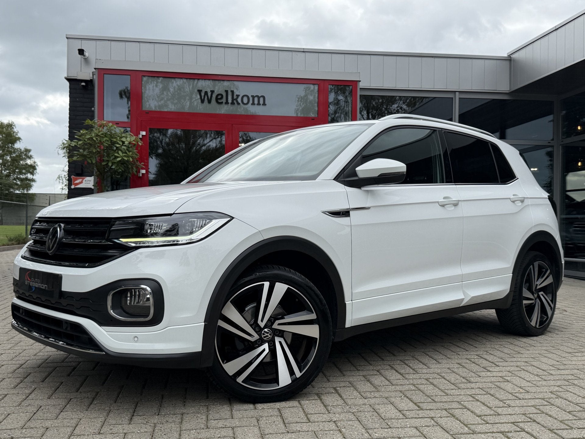 Volkswagen T-Cross 1.0 TSI *!* 2x R-LINE *!* NAVI/ CARPLAY/, Auto's, T-Cross, Gebruikt, Euro 6, Automatische klimaatregeling