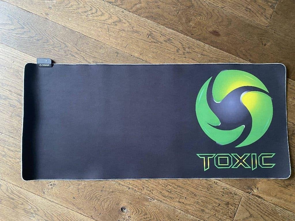 Toxic Muismat: XXL gaming 90 x 40 cm, Computers en Software, Ophalen of Verzenden, Gaming muismat, Nieuw