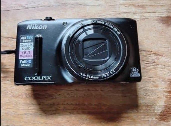 Nikon Coolpix S9400 Compact Camera - 18.1 MP, 18x Zoom, Gebruikt, 18 megapixels, Ophalen of Verzenden, Compactcamera