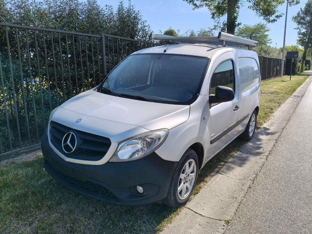 Mecedes Citan, Voorwielaandrijving, Stof, Zwart, 4 cilinders