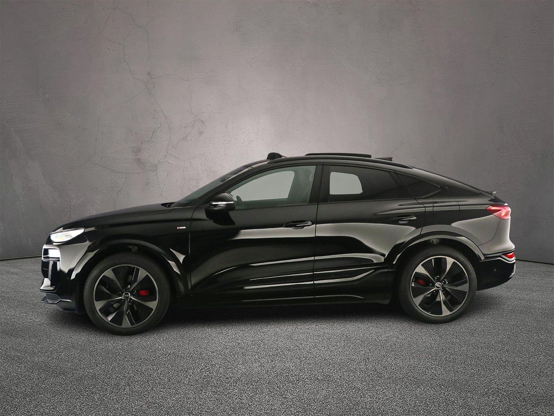 Audi Q6 Sportback e-tron S edition performance 100 kWh | Tre, Gebruikt, 100 kWh, 2000 kg, Zwart