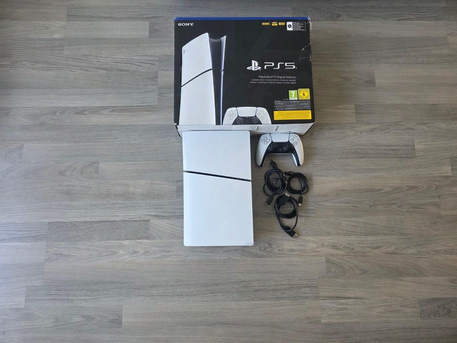 Nieuwe PlayStation 5 Slim+Garantie 12/2027 Lees Goed, 1-7-1 Konan, Minato-ku, Tokyo 108-0075, Japan, Nieuw, Ophalen of Verzenden