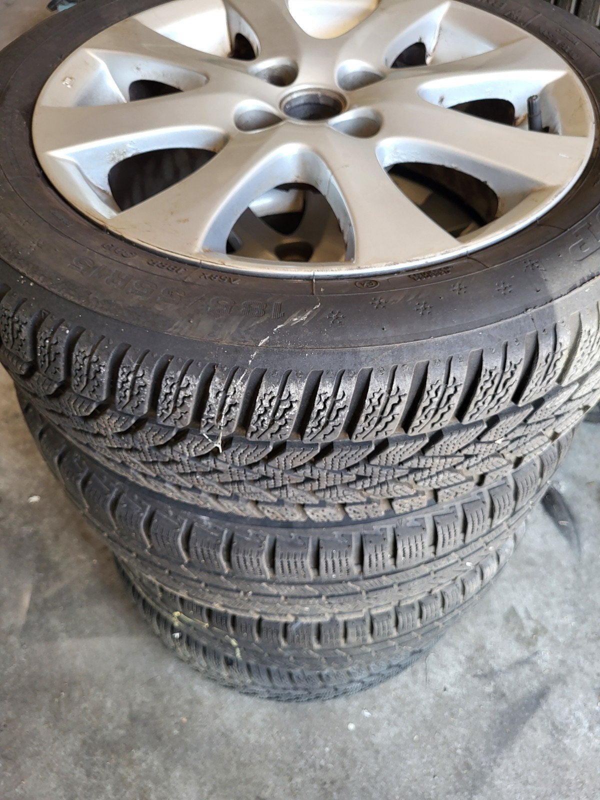 Toyota Yaris Aygo kia picanto hyunai banden velg 185/55/15, Ophalen, Hyundai, Jaf_zoet@hotmail.com, Nieuw