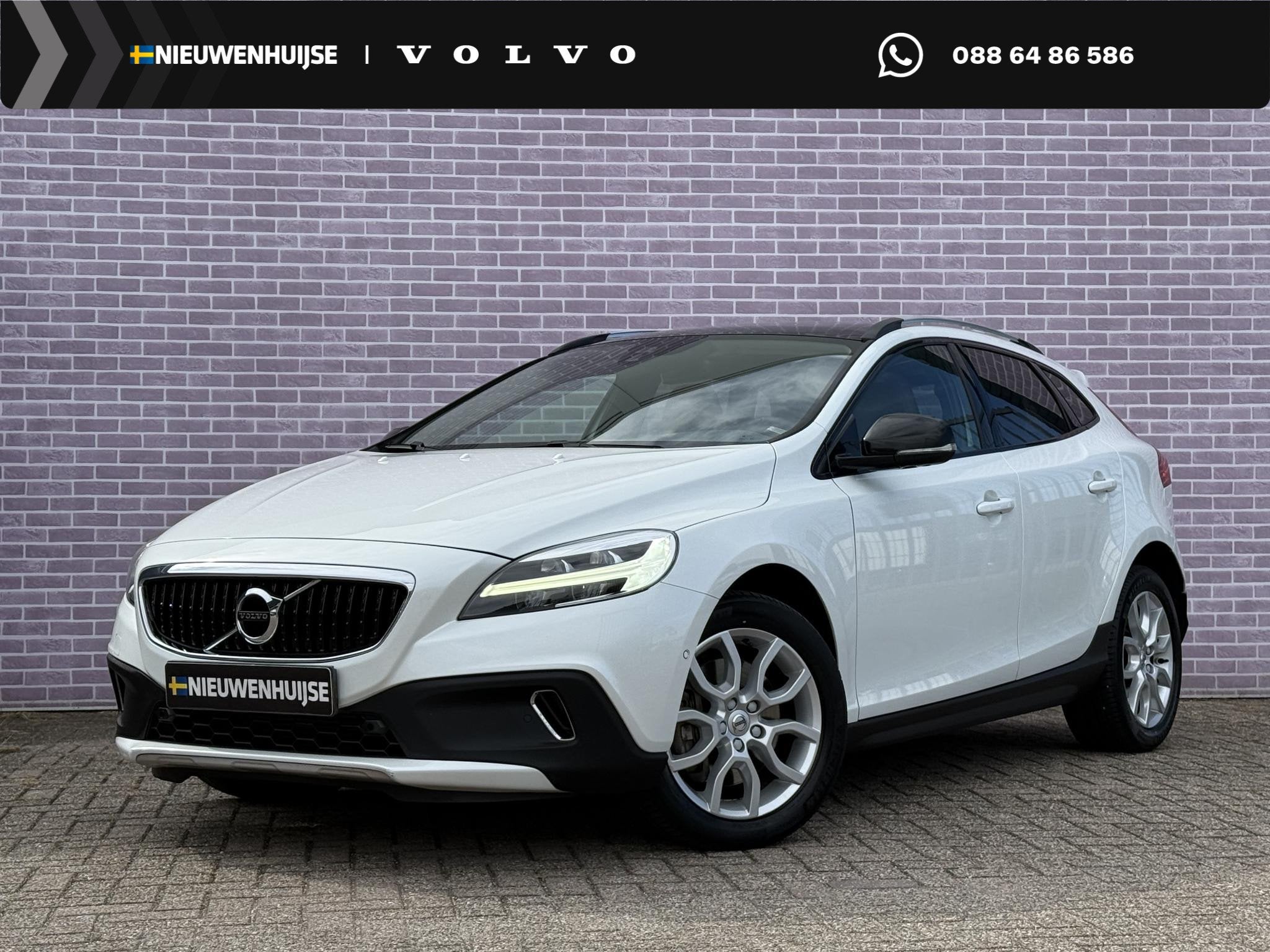 Volvo V40 Cross Country 1.5 T3 Polar+ Luxury | Standkachel |, Automatische klimaatregeling, Euro 6, 4 cilinders, 700 kg