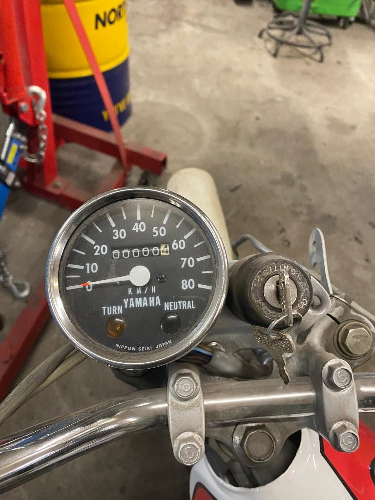 Voor en achter scherm Yamaha TY50M gezocht., Fietsen en Brommers, Ophalen of Verzenden, Zo goed als nieuw, Kap, Yamaha