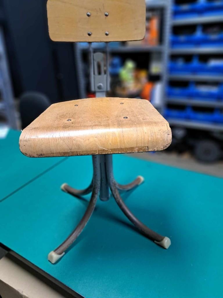 Antieke vintage design werkplaatsstoel jaren 60 / 70, Antiek en Kunst, Ophalen