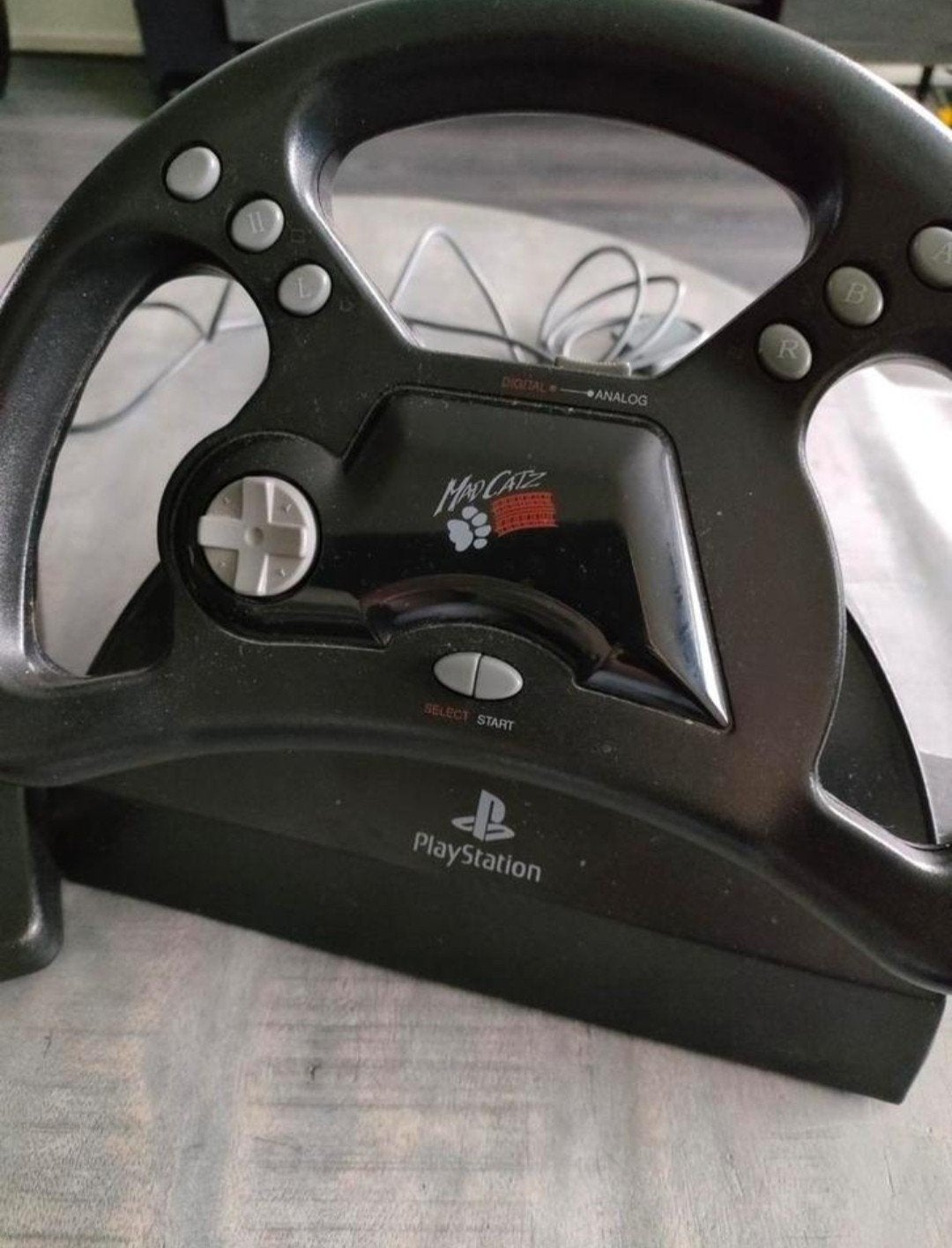 Madcatz stuur en pedalen - playstation 1, 1 speler, Racen en Vliegen, Ophalen of Verzenden, Zo goed als nieuw
