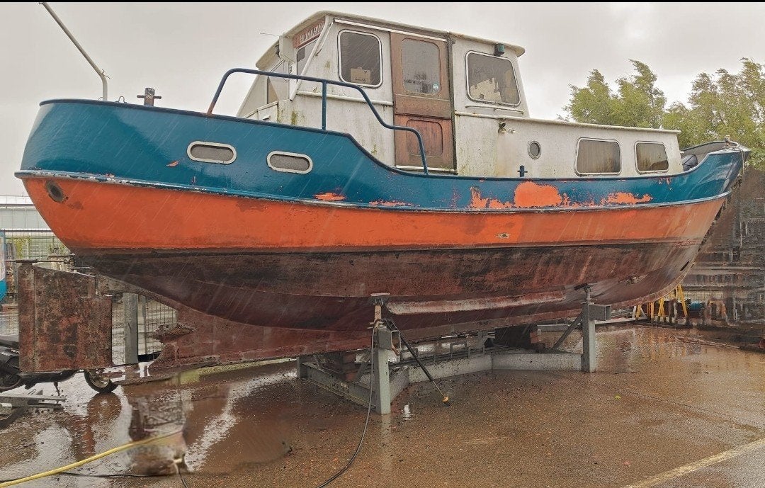 Beenhakker kotter ca 10,50 x 3,25m, motor ontbreekt, Watersport en Boten, Motorboten en Motorjachten, Ophalen, Boegschroef
