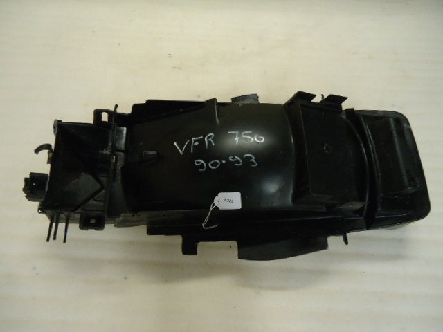 VFR750 1990 - 1993 Honda Batterijbak D1-11164, Motoren