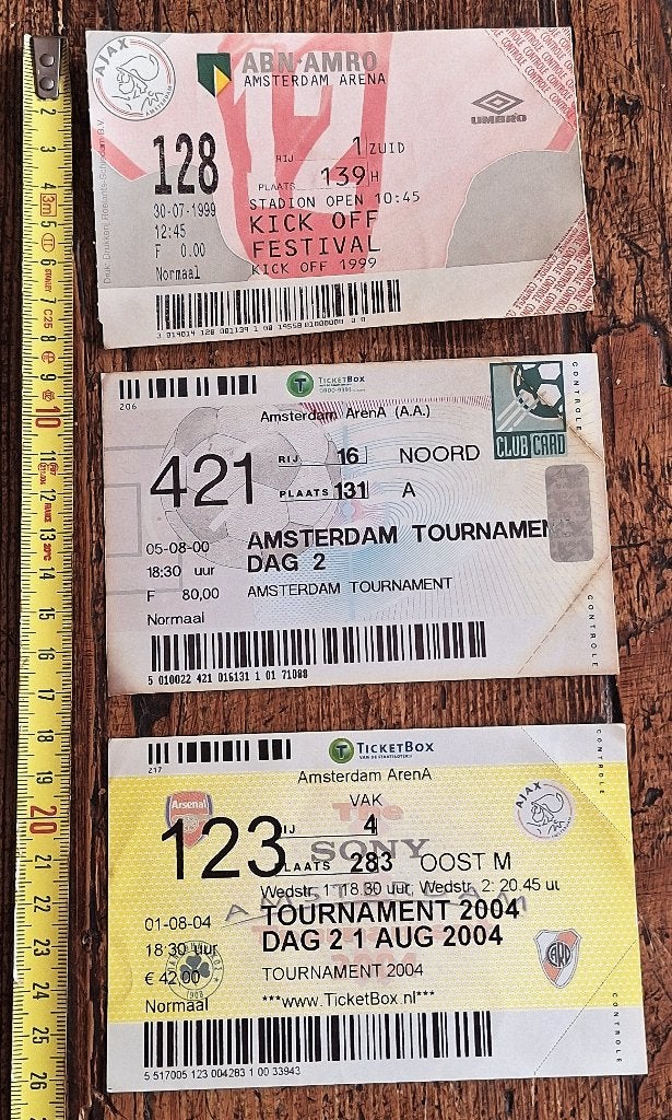 3 oude tickets AJAX -Amsterdam toernooi/Kick Off Festival, Tickets en Kaartjes, Sport | Voetbal, Twee personen