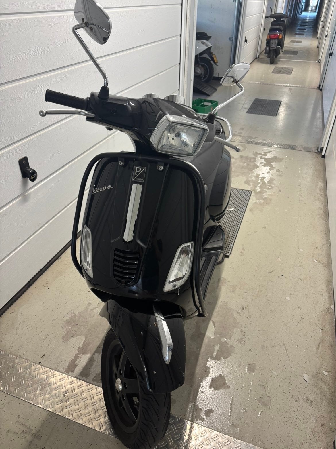 Vespa S50 4T 4V 2013 - Zwart, Fietsen en Brommers, Scooters | Vespa, Ophalen, Gebruikt, Maximaal 45 km/u, Vespa S