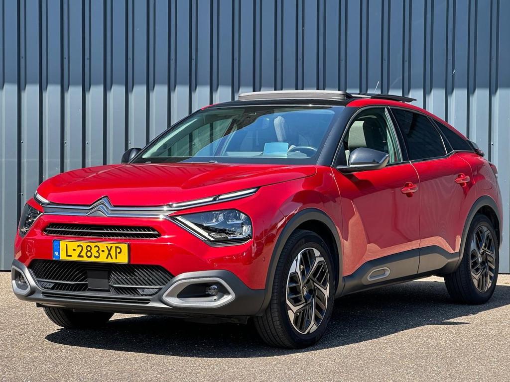 Citroën C4 1.2 Turbo Shine | Schuifkanteldak | HUD | Adapti, Automaat, Gebruikt, 1199 cc, Leder