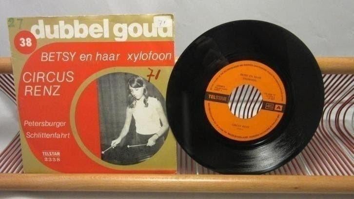 Betsy En Haar Xylofoon, Circus Renz (single 7"), Ophalen of Verzenden, Gebruikt, Overige formaten, Levenslied of Smartlap