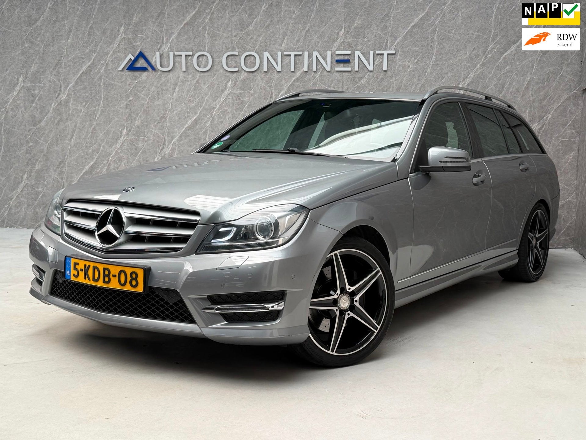 Mercedes-Benz C-klasse Estate 350 Avantgarde 306 PK / NAP /, Auto's, Mercedes-Benz, Automaat, Euro 5, Achterwielaandrijving, Zwart