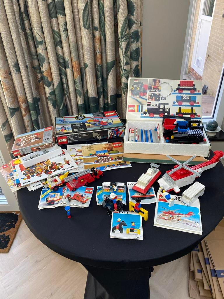 Diverse Lego Classic Sets - Trein, Brandweer, Ziekenhuis, Ophalen of Verzenden, Gebruikt, Complete set, Lego