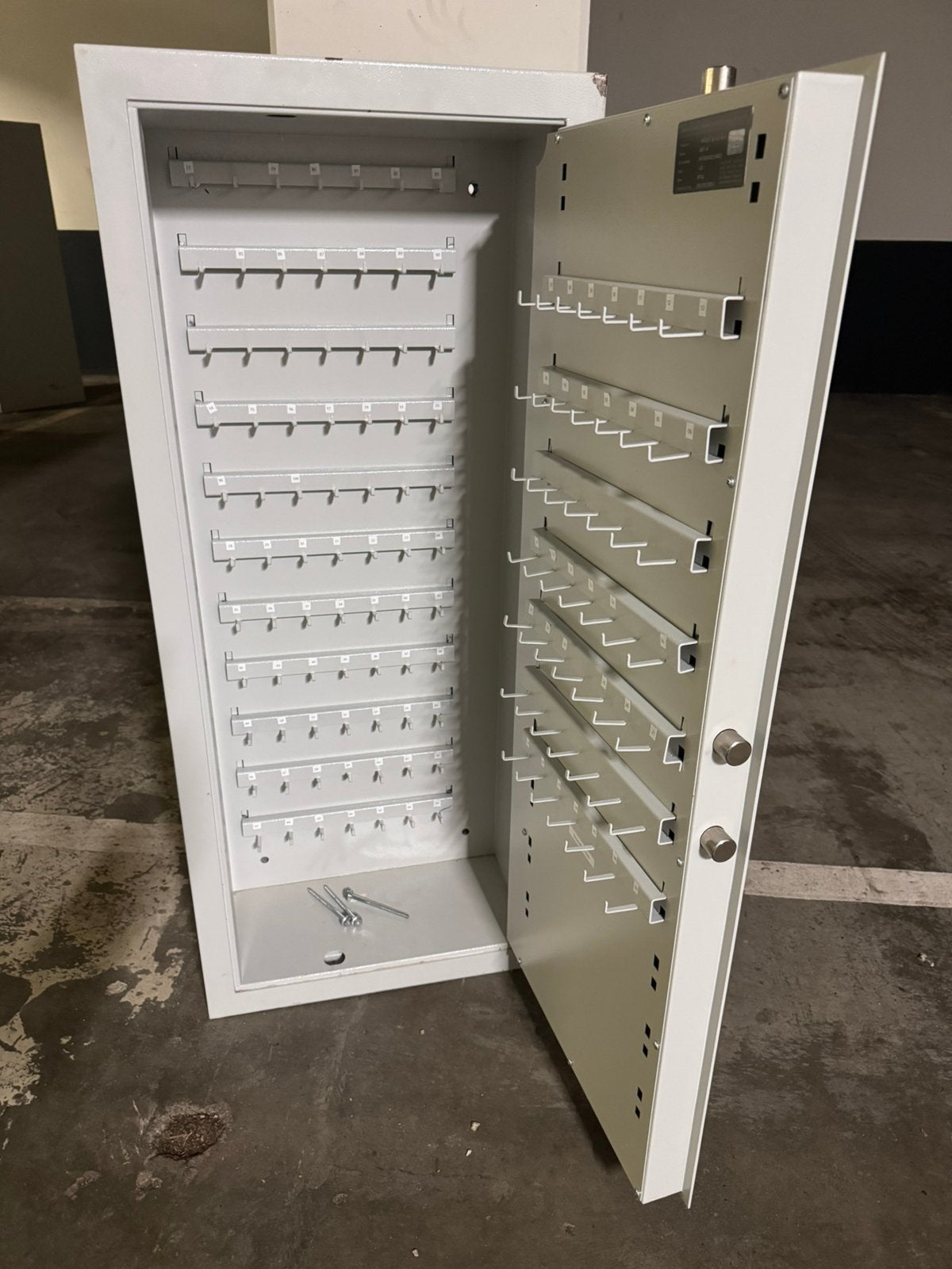 Grote rdw garage sleutelkluis / brandkast met certificaat, Huis en Inrichting, Ophalen, Brandkast