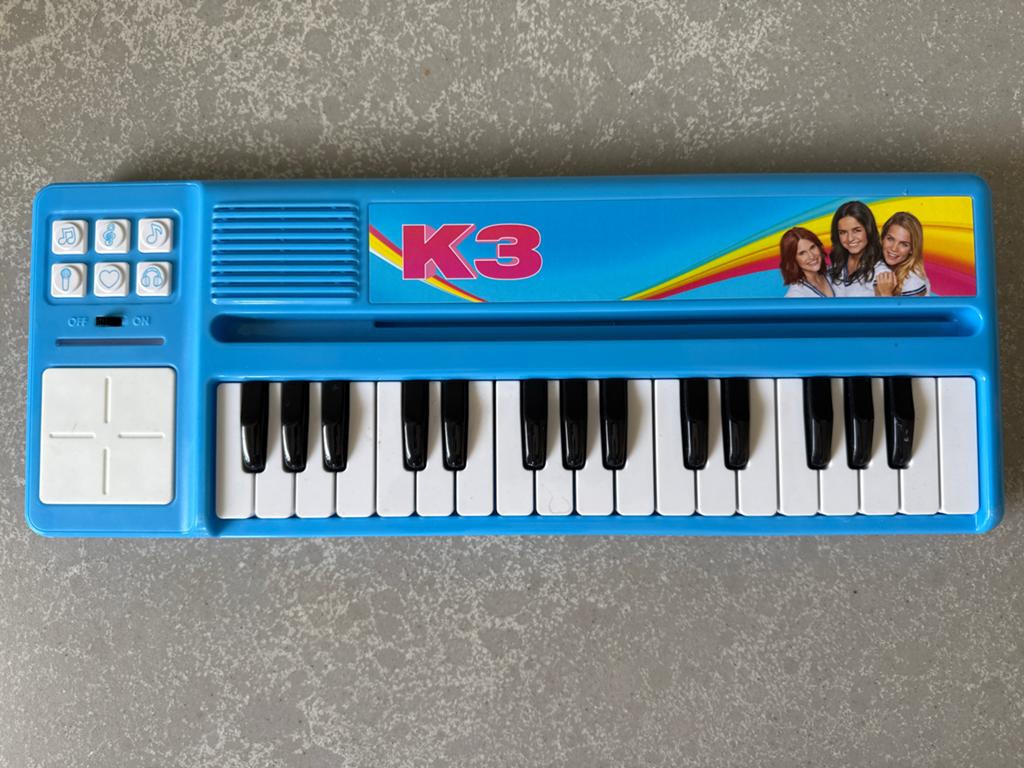 K3 keyboard voor kinderen - Muzikaal speelgoed, Ophalen of Verzenden, Gebruikt, Overige typen, Met geluid
