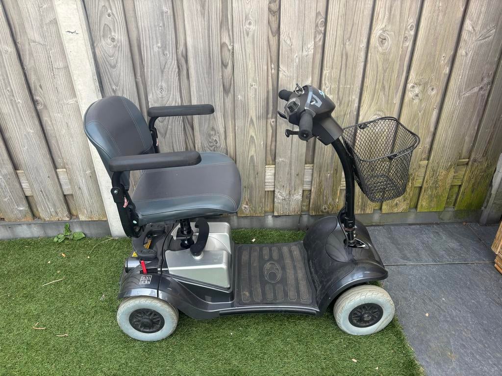 Kymco ForU opvouwbare scootmobiel lichtgewicht, Diversen, Brommobielen en Scootmobielen, 10 km/u of minder, Ophalen