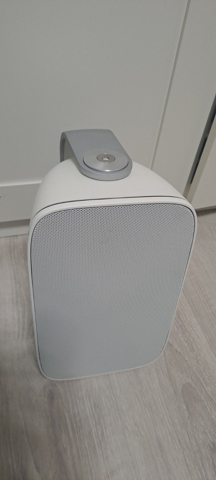 B&W AM1 Outdoor Luidspreker (1 stuk), Gebruikt, Overige typen, Ophalen of Verzenden, 60 tot 120 watt