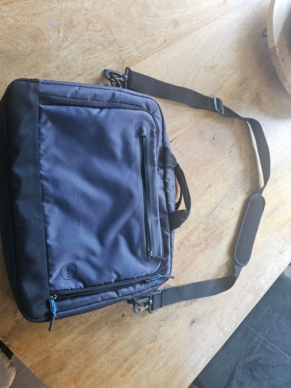 Laptoptas, Ophalen