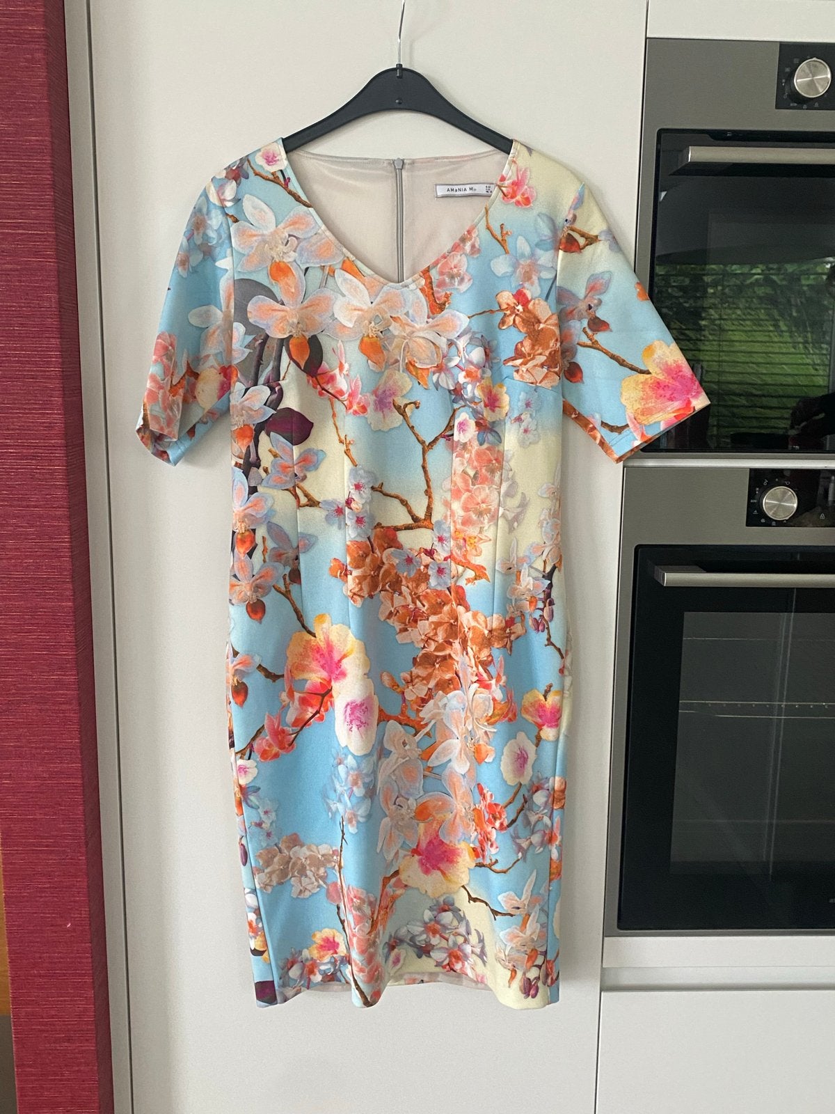 Amania Mo travelstof bloemen jurk blauw maat M zgan, Maat 38/40 (M), Meerkleurig, Ophalen of Verzenden, Zo goed als nieuw