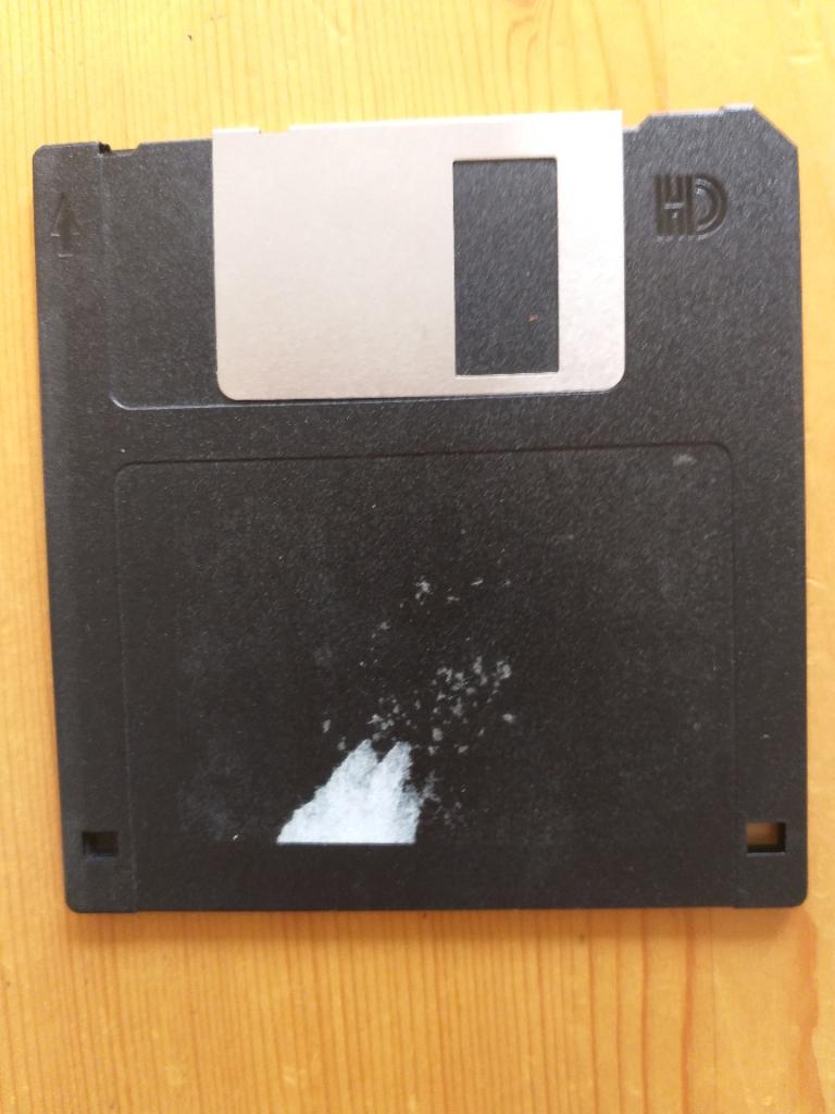 Diskettes 3,5 inch 2HD gebruikt wel geformatteerd, Ophalen of Verzenden, Overige merken