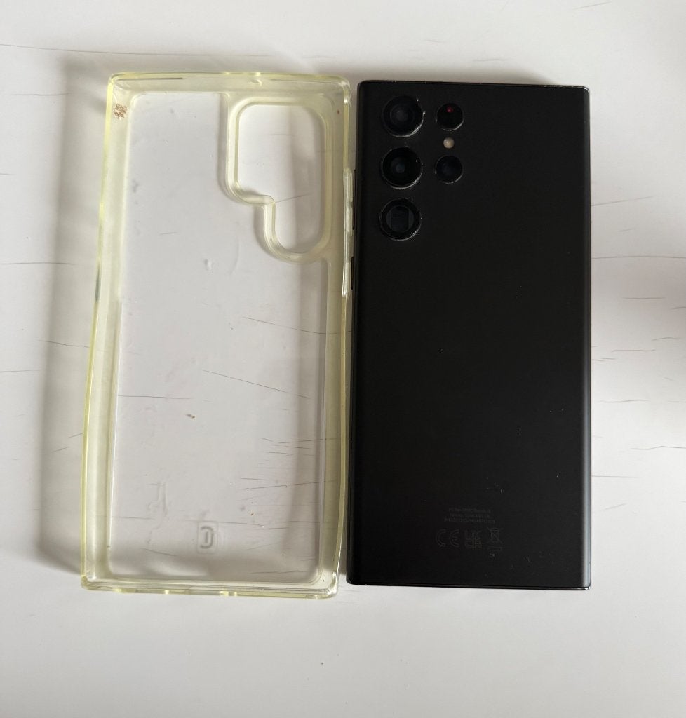 Foto 3 van En mooie Samsung S22 ultra 128gb zwarte kleur Te koop/ruilen