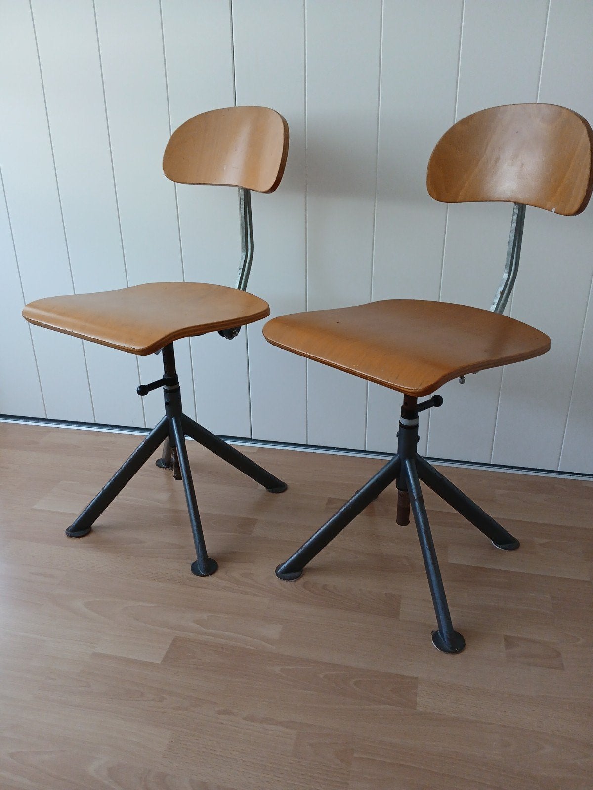 Vintage design Architectenstoel, Tekenstoel, Werkplaatsstoel, Huis en Inrichting, Stoelen, Ophalen, Gebruikt, Twee, Hout