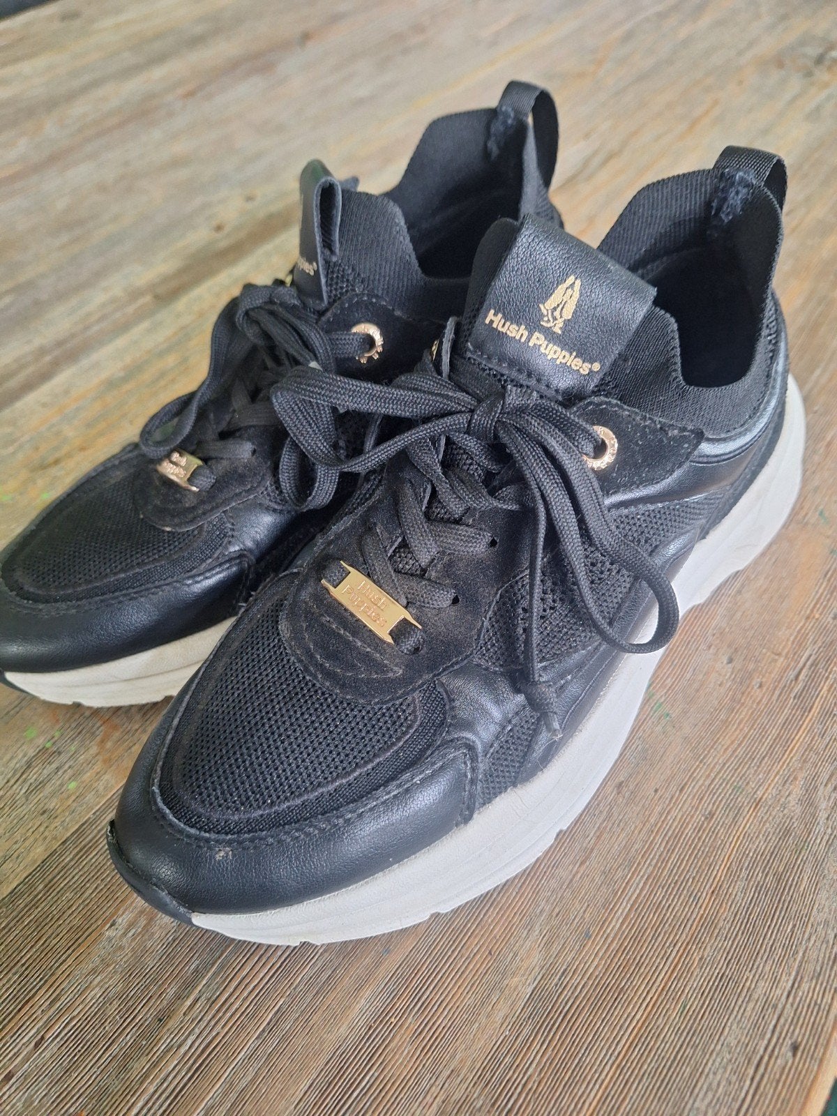 Hush puppies mt 38, Ophalen of Verzenden, Zo goed als nieuw, Sneakers of Gympen