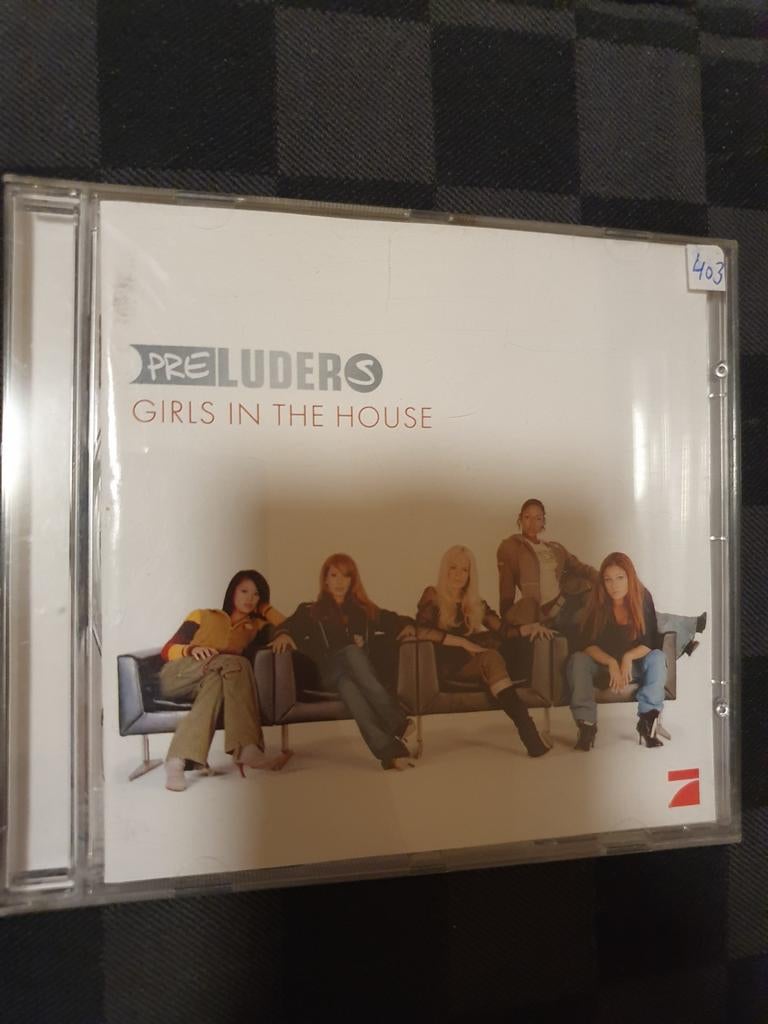 Preluders girls in the house, Verzenden, Gebruikt